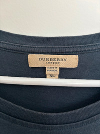 Authentic Burberry Men’s T-shirt - Size XL - Fits more like L