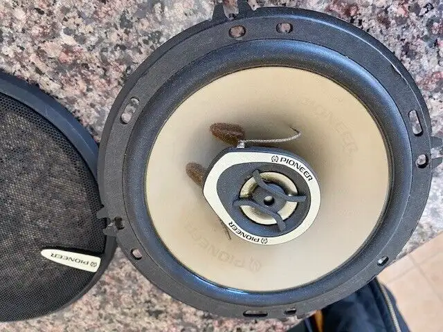 Lots of speakers and tweeters 2 1/2 - 12 inch for DIY or replace in Speakers in Markham / York Region - Image 5