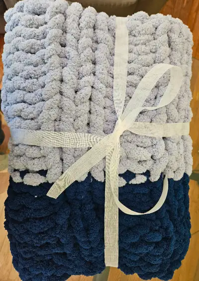 43 x 43 cozy chenille chunky blanket, for baby to play, for crib, or be used as a lap blanket. Soft...