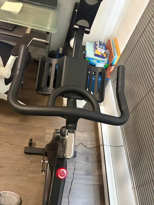 Vélo de spinning in Exercise Equipment in Longueuil / South Shore - Image 7