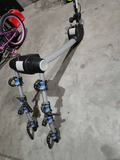 Thule apex 4 bike carrier.