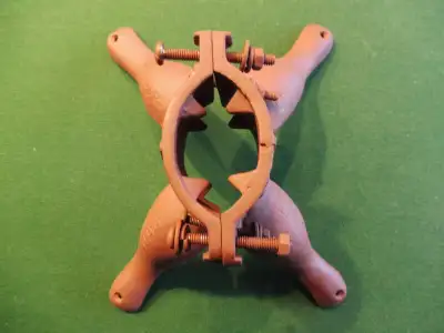 Smart Foundry, Brockville Ont. Cast Iron Xmas tree stand, circa 1931 patended Quite functional, orig...
