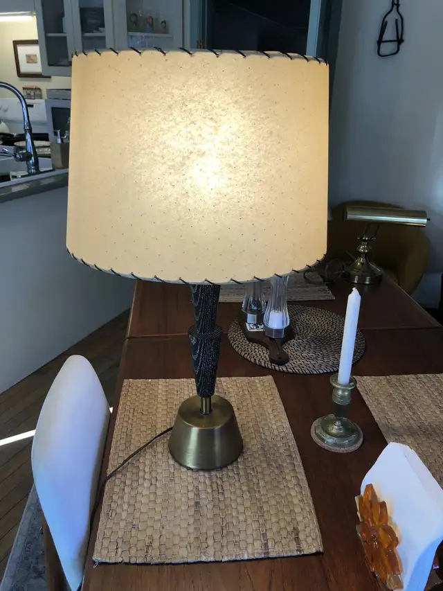 MCM Brass & Wood Desk Lamp With Perforated Fibreglass Shade in Arts & Collectibles in City of Toronto - Image 2