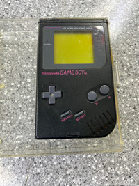 Nintendo Gameboy DMG-01 With Hard Box Oshawa / Durham Region Toronto (GTA) Preview