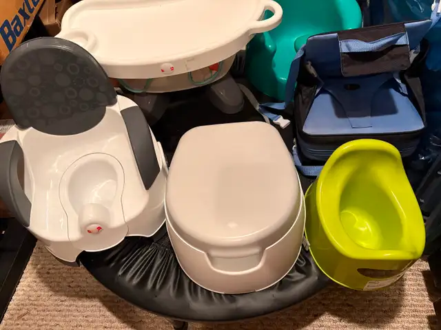 Baby booster feeding chairs + more in Feeding & High Chairs in Oakville / Halton Region - Image 6