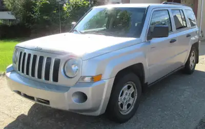 2009 Jeep Patriot manual transmission low mileage, less than 99,000 km One owner; non-smoker. Sold a...
