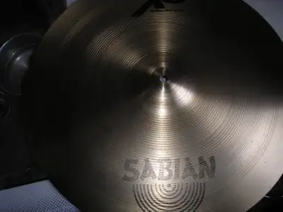 cymbale (Sabian) 20 pouces, View more
