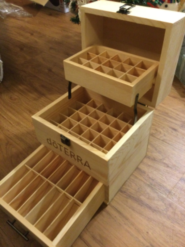 doTERRA essential oil wooden storage chest in Health & Special Needs in City of Halifax - Image 2