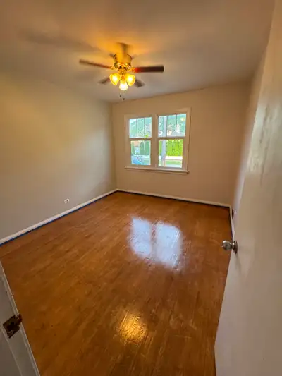 3 Bedroom, 1 Bathroom Home for Rent – Trail (Near Downtown) Available April 1st Spacious and well-ma...