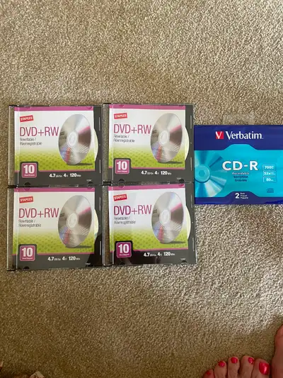 4 DVD RW and 1 CD-R never used are available, View more
