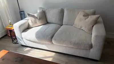 Oversized Loveseat- White/heather grey, View more