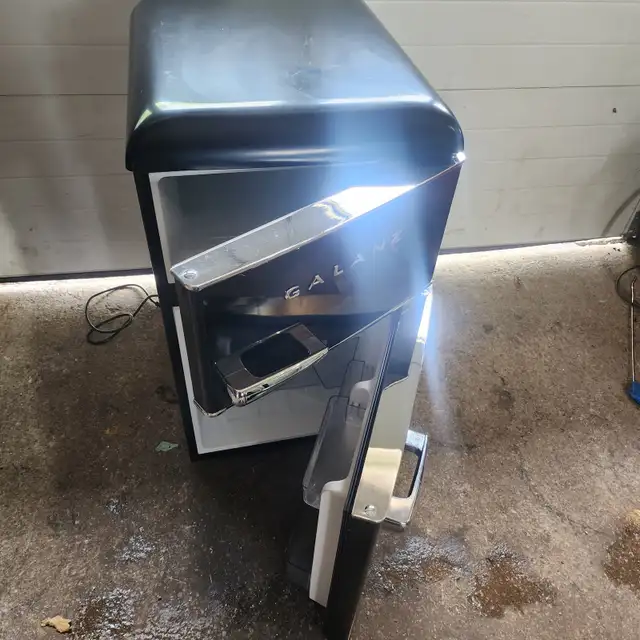 Galanz mini fridge Black vintage style chrome2 door small63010223951235122