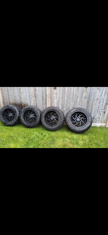 22" armed off-road wheels on 37" suretrac wide climbers in Tires & Rims in Strathcona County - Image 2
