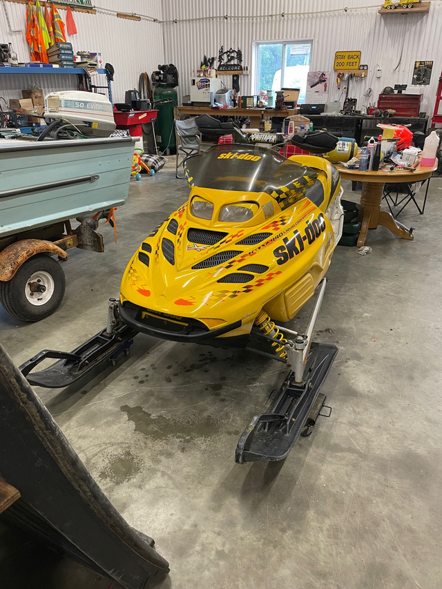 2001 mxzx 440  in Snowmobiles in Sudbury - Image 2