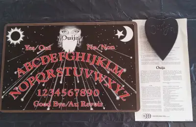 Ouija le jeux, View more