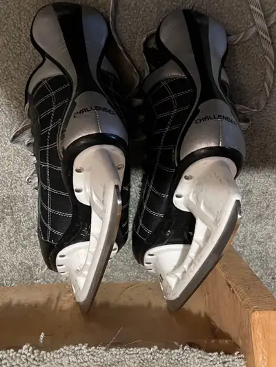 Skates size 4, View more