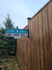 Lake Shore Blvd Street Sign