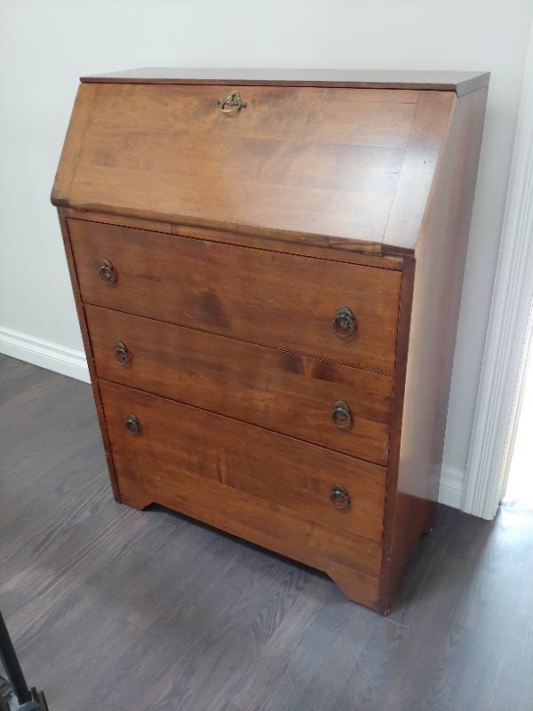 Antique Writing Desk With Drawers Desks Barrie Kijiji