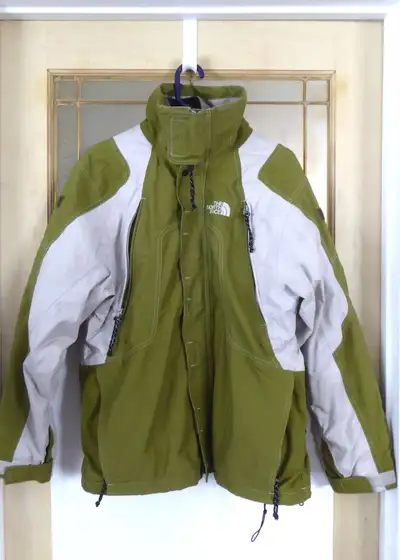 THE NORTH FACE Women's Jacket, View more