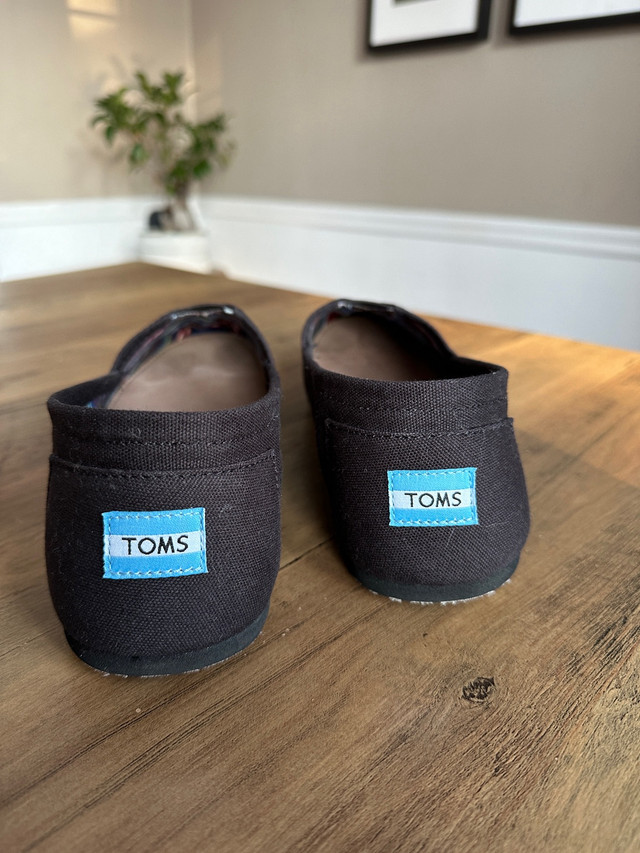 TOMS Men’s Cotton Canvas Shoes  - Size 13 in Men's Shoes in Winnipeg - Image 2