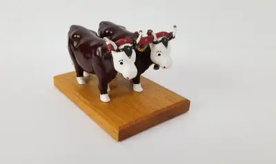 Oxen pair team cast metal painted wood base Maud Lewis folk art, View more