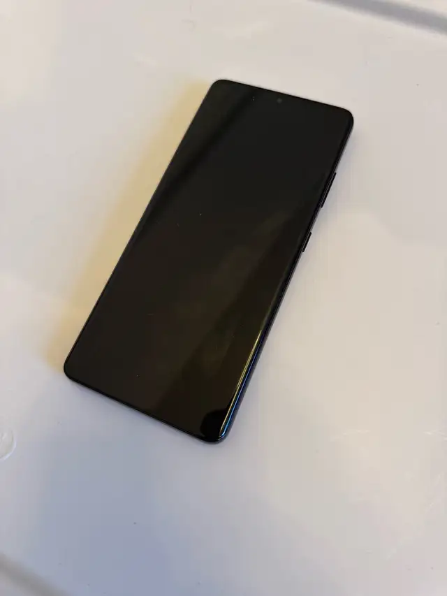 Samsung Galaxy S21 Ultra 5G - Mint Condition63749433851779121