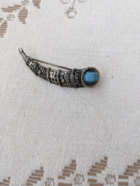 Kilt Pin with Blue Stone