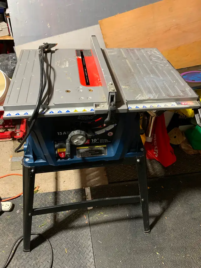 Ryobi Table Saw With Stand in Power Tools in Mississauga / Peel Region - Image 2