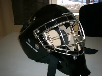 Masque Neuf de Gardien VAUGHN 7500 Goalie Mask Medium-    large., View more