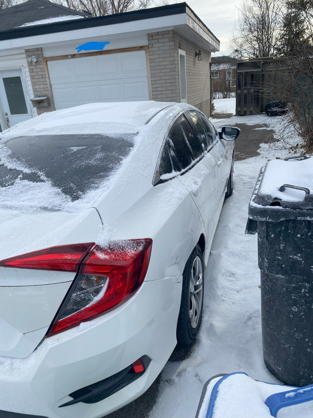 Honda Civic 2018 used car in good condition for sale in Cars & Trucks in Markham / York Region - Image 4