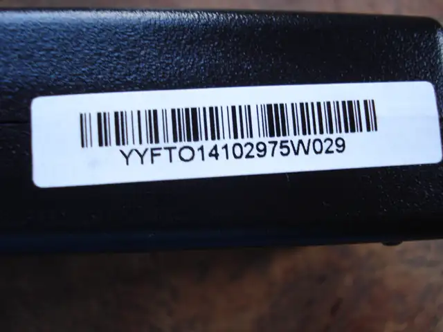 Toshiba Satellite 4030CDS AC Adapter PA3469U-1ACA, AC15V75D in Laptop Accessories in Granby - Image 10