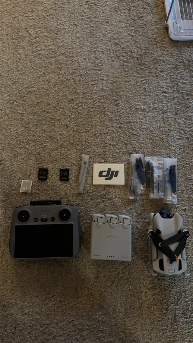 DJI Mini 4 Pro Fly More Combo+Extra battery in General Electronics in Lethbridge - Image 2