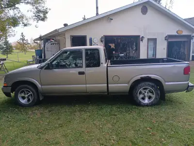 2002 Chevy S10 LS has 210,440 km. 4.3L V6. They biggest STOCK MOTOR that you can put into this truck...