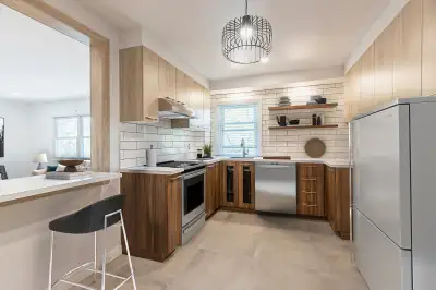 Grand 3 1/2 Ahuntsic,350 m du métro Sauvé