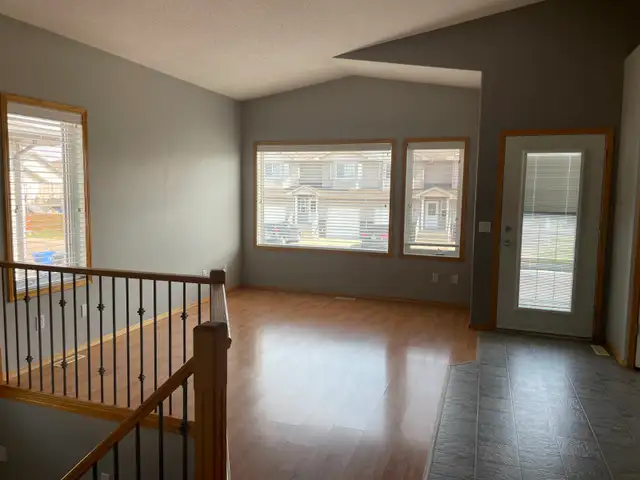 For Rent Dec 1. $1200. 2 Bed, 1.5 Bath Saamis Heights 4plex in Long Term Rentals in Medicine Hat - Image 3