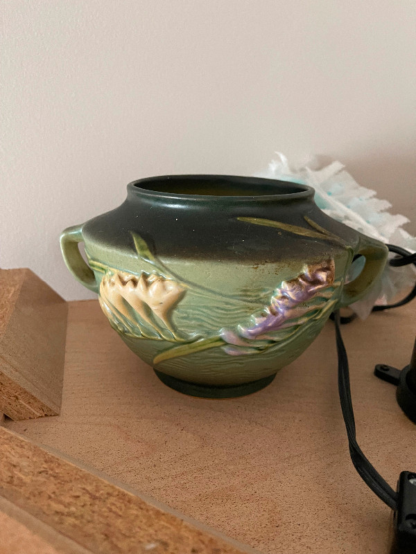 Roseville pottery in Arts & Collectibles in Truro