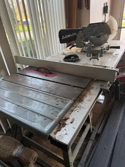 For sale is a Delta table saw, complete with a mitre saw attachment and stand, ready to tackle your...