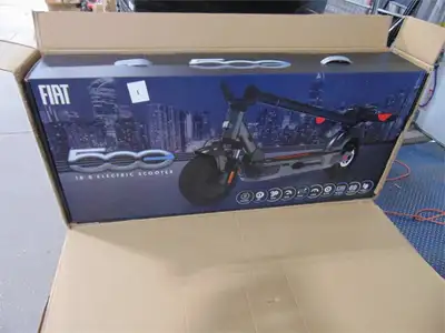 New Fiat 500e 10.0 E-Scooter (open box), View more