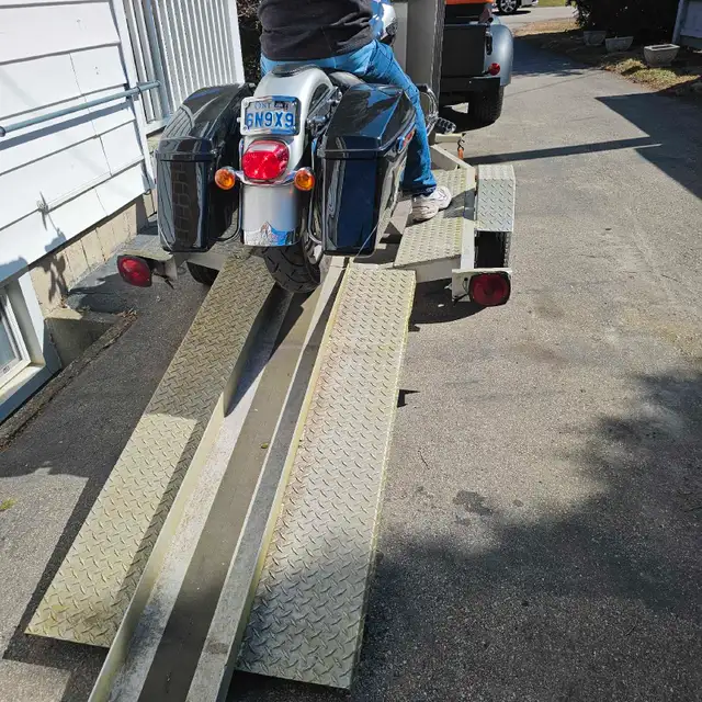Aluma-Trail Aluminum Motorcycle Trailer  in Cargo & Utility Trailers in City of Toronto - Image 5