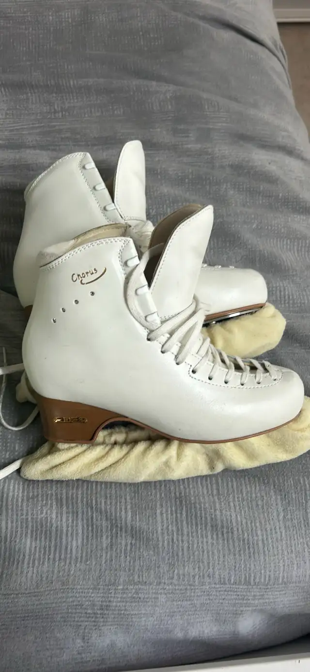 EDEA chorus figure skates in Skates & Blades in Markham / York Region - Image 5