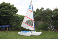 Catamaran / Trimaran with sail