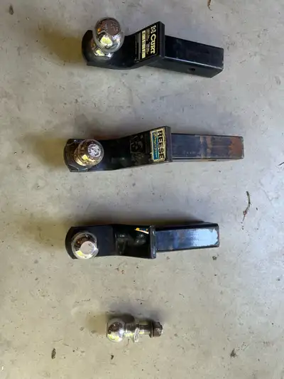 Various mounts with ball mounts attached. Two 2”, one 2 5/16. And a loose 1 7/8 ball. Asking $30 EAC...