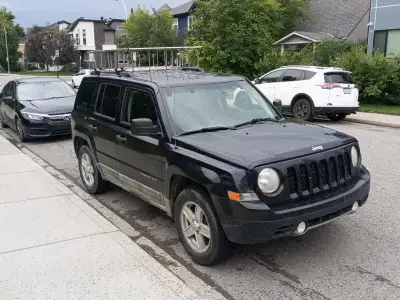 4x4 (4WD) Working very well. 6 gears, automatic with optional semi-automatic. Climb mountains and di...