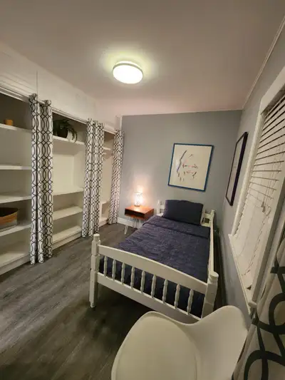 ROOM FOR RENT -male only