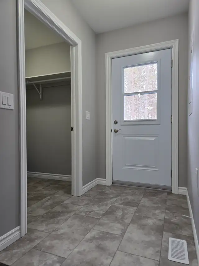 Seniors 55+ Accessible - 2 Bed, 1 Bath in Espanola in Long Term Rentals in Sudbury - Image 11