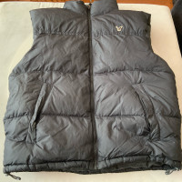 American Eagle Puffer Vest — Large Size