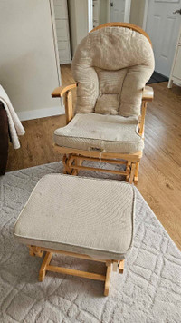 Nursing Glider Chair/ Oak-Beige