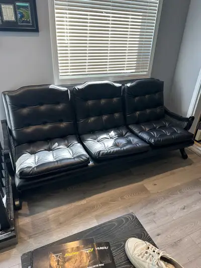 33 ads for vintage couch in Furniture in Calgary | Kijiji Marketplaces