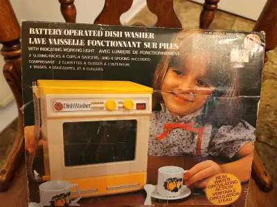 vintage original 1980s battery operated Dishwasher works , View more