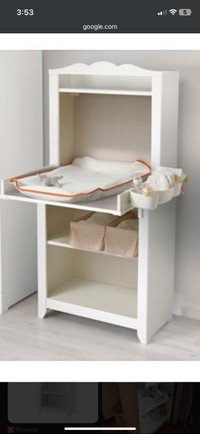 Ikea Mueble pour chambre bebe avec table pour changer